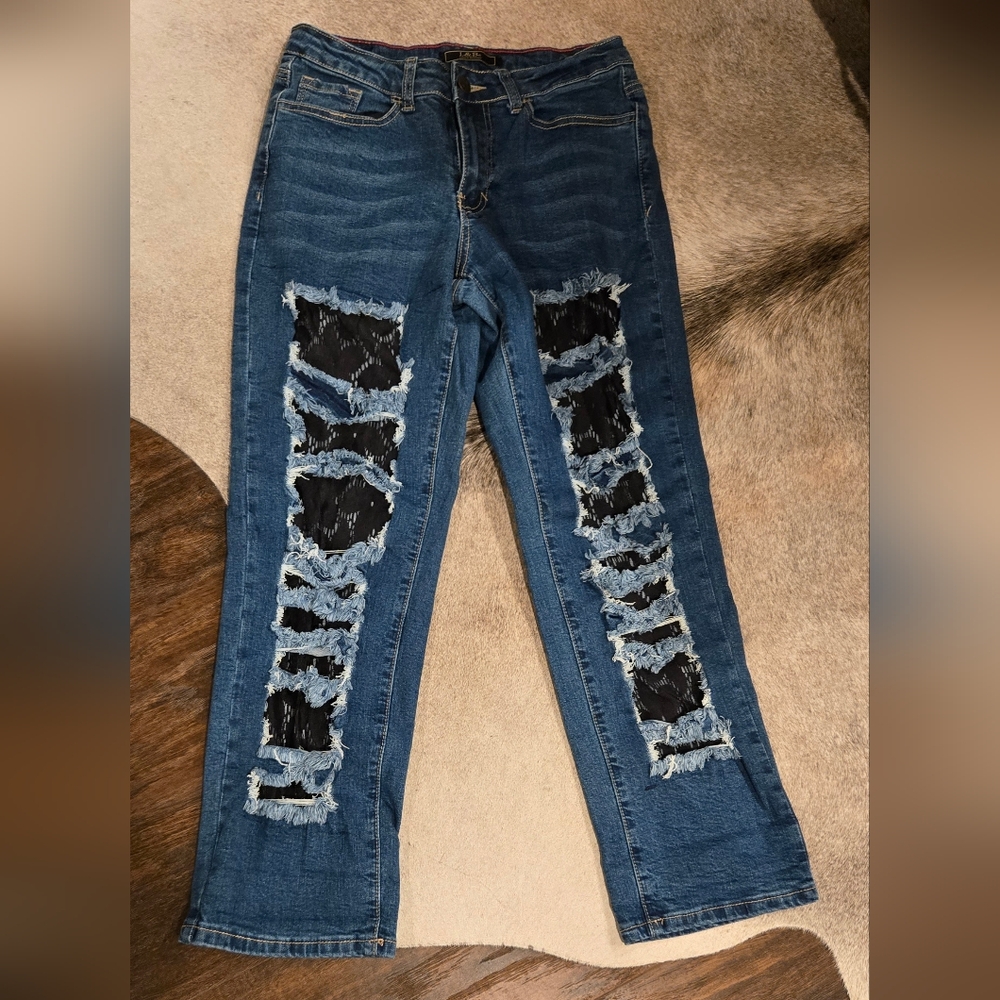 L&B Jean Capri with Black Lace Panels